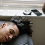 休職中なのに21時頃に就寝している理由